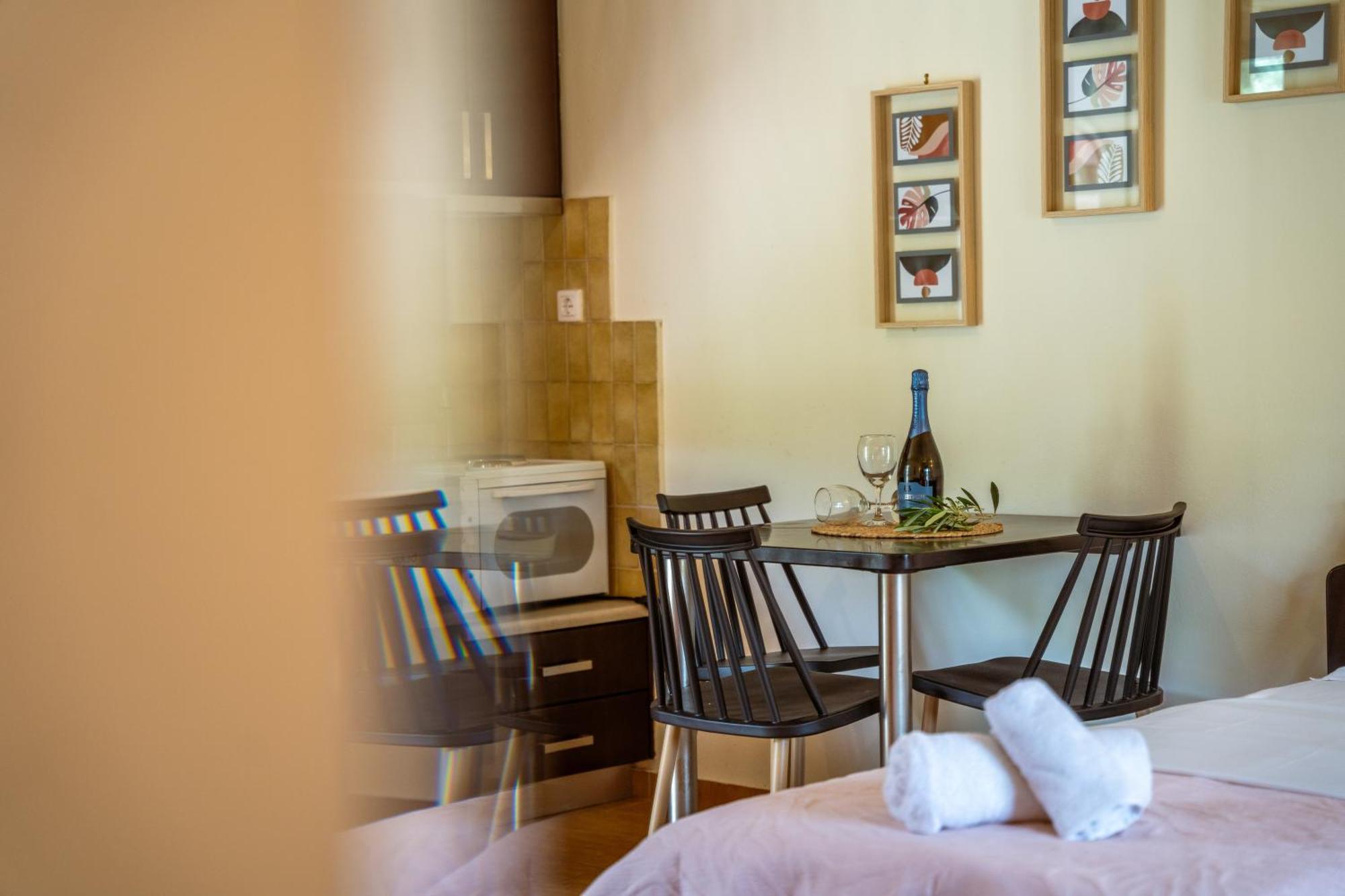 Aiora Suites ซิโวตา ภายนอก รูปภาพ