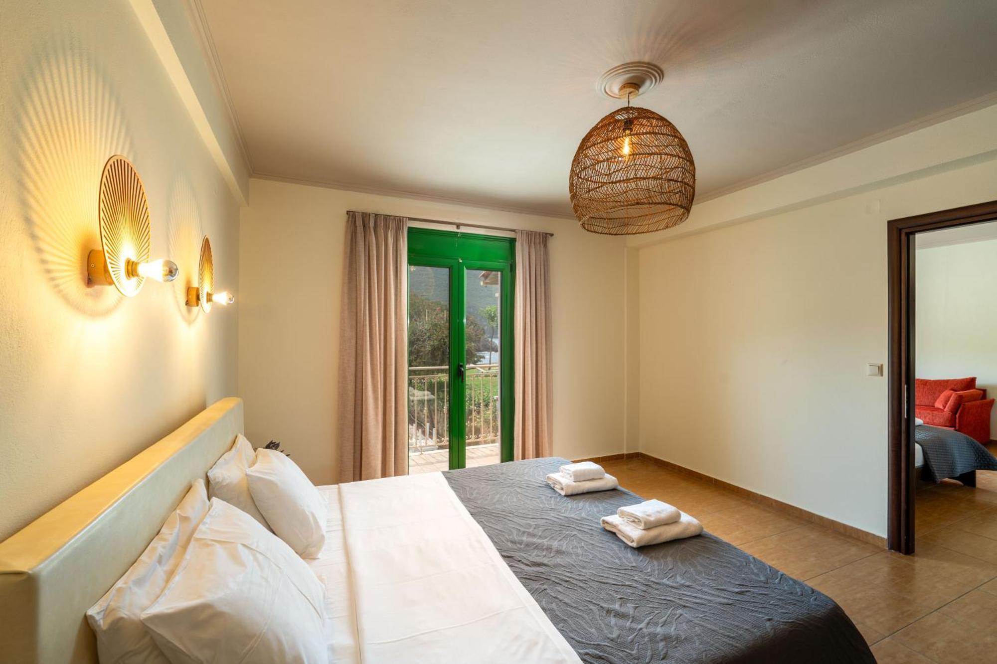 Aiora Suites ซิโวตา ภายนอก รูปภาพ