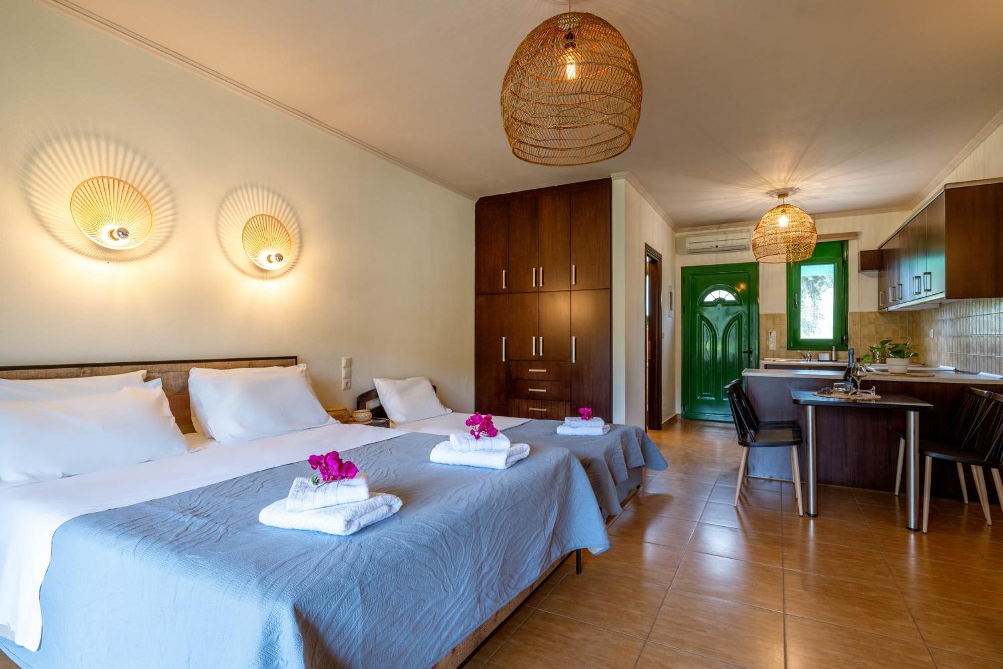 Aiora Suites ซิโวตา ภายนอก รูปภาพ