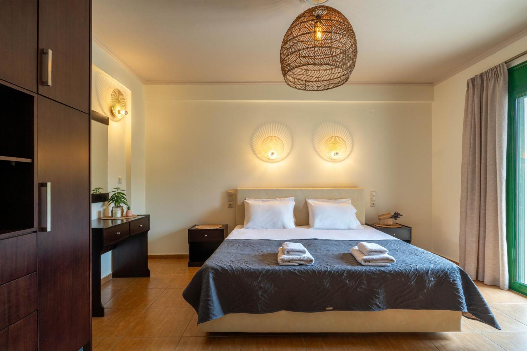 Aiora Suites ซิโวตา ภายนอก รูปภาพ