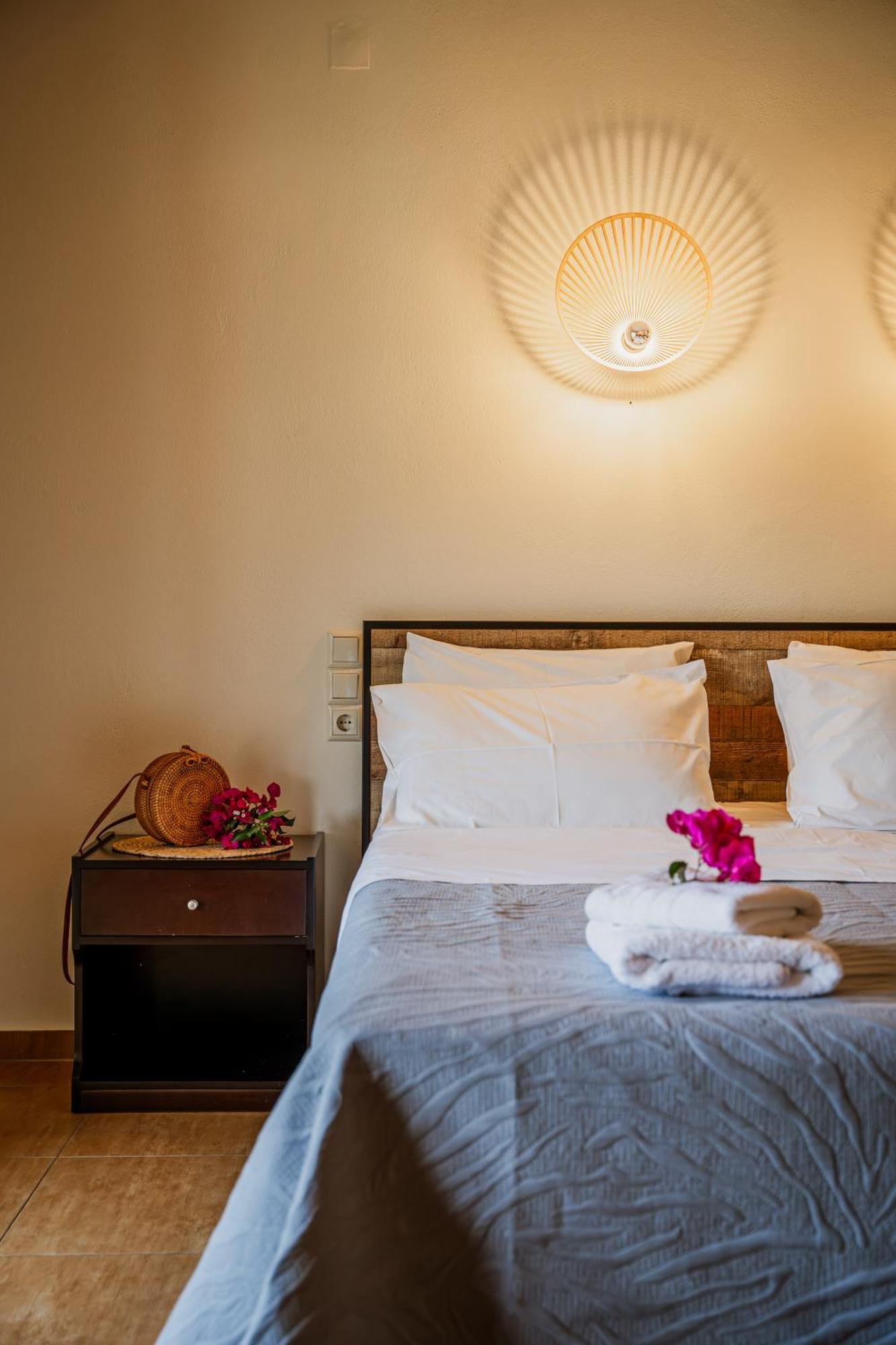 Aiora Suites ซิโวตา ภายนอก รูปภาพ